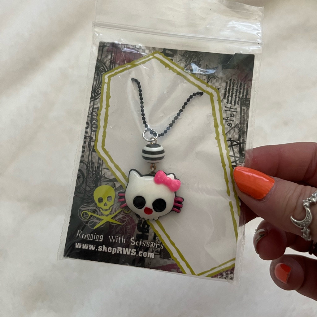 2/$15skull Kitty Necklace